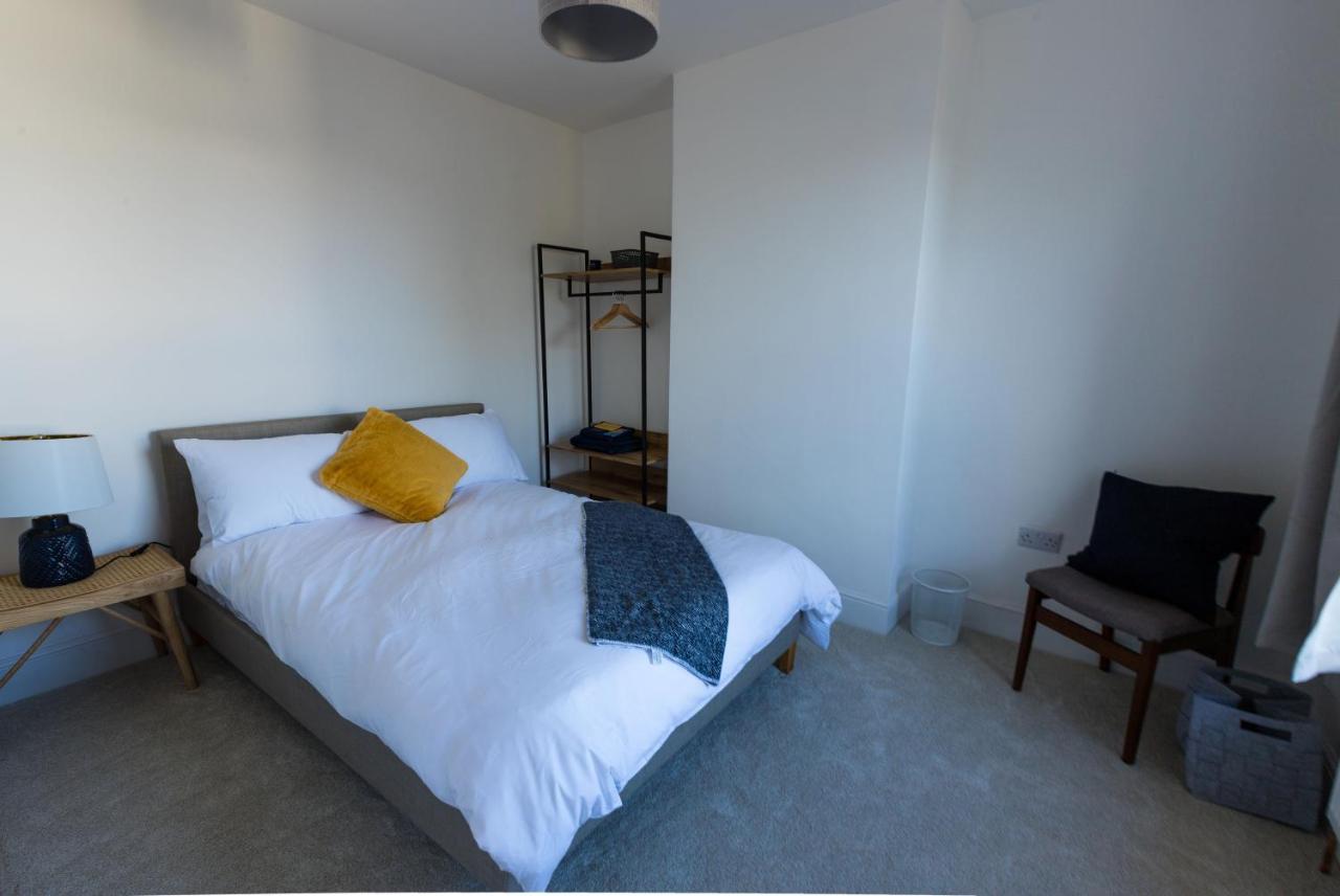 Amazing New 3 Double Bed House In Staple Hill! Apartment Bristol Luaran gambar